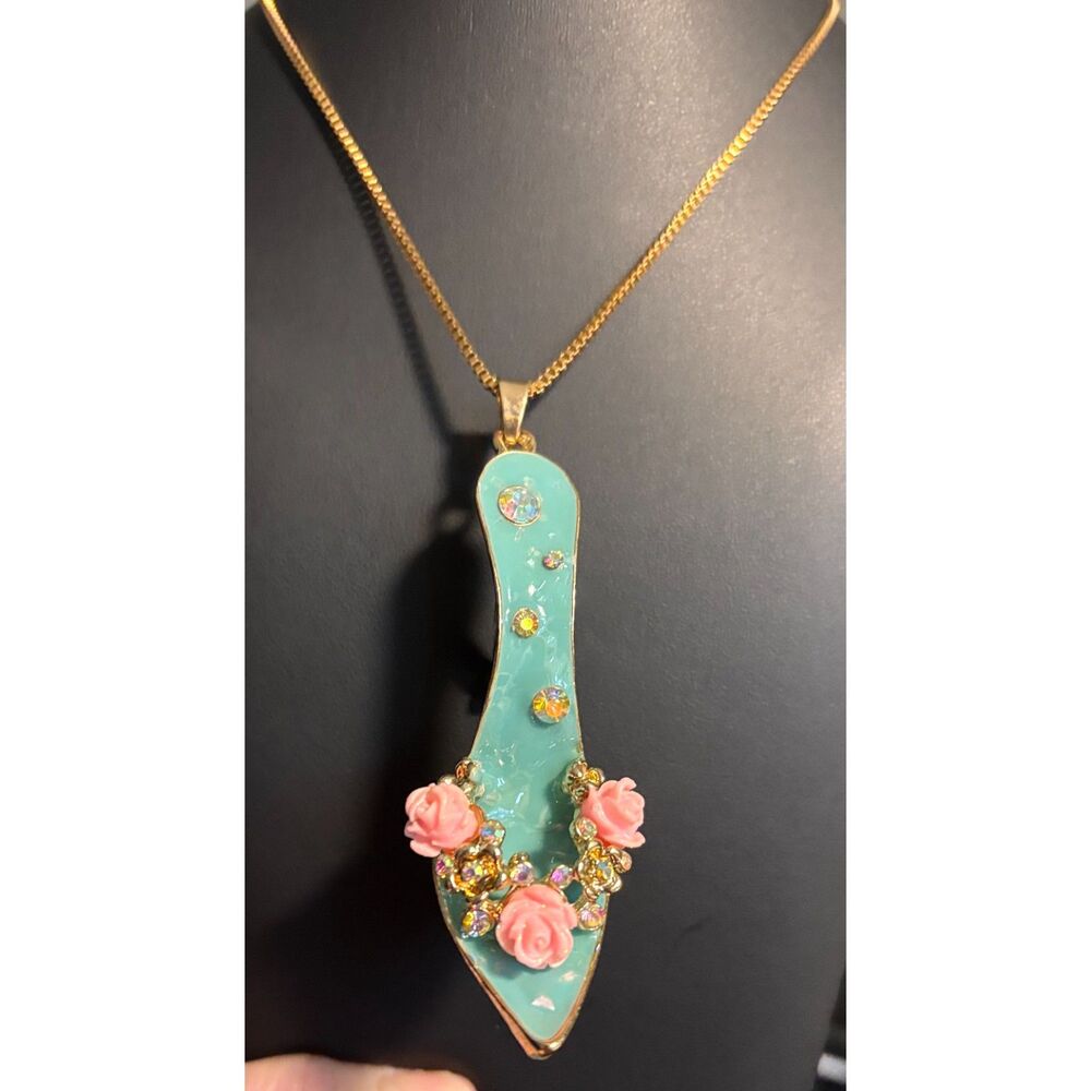 Vtg Betsey Johnson Aqua Blue High Heel Rose Rhinestone Pendant Necklace